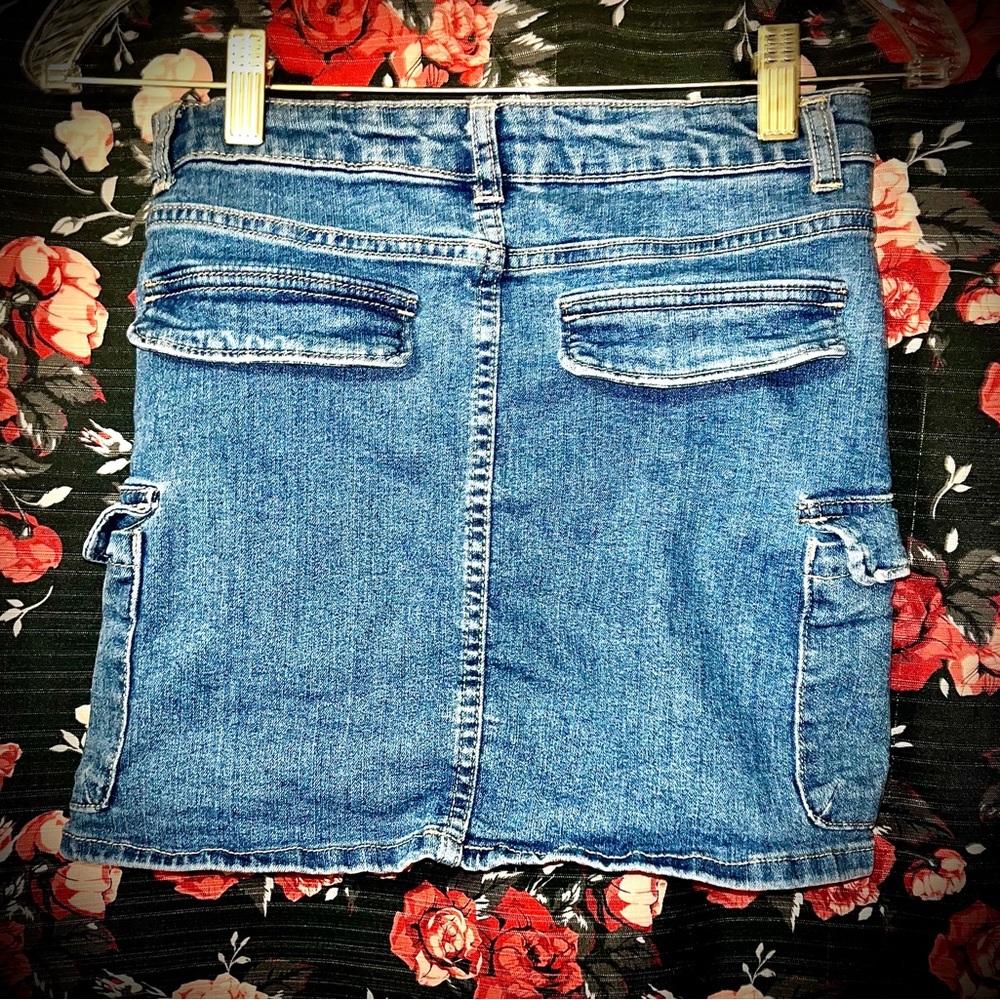 Blue Denim Cargo Skirt girls but can fit women’s xs - Picture 2 of 7